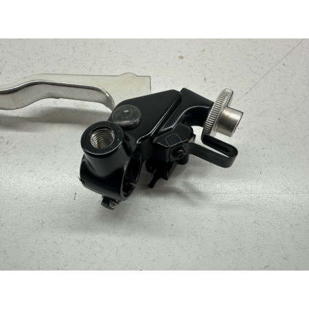 CLUTCH LEVER BRACKET LEFT YAMAHA MT-09 MT09 2021-2023