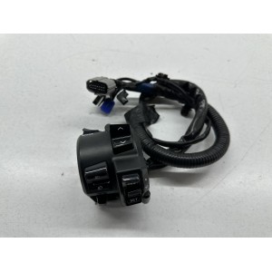 INTERRUPTOR BASCULANTE IZQUIERDO YAMAHA TRACER 900 GT... 2