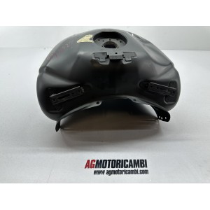 SERBATOIO BENZINA CARBURANTE VANDALIZZATO YAMAHA TRACER...