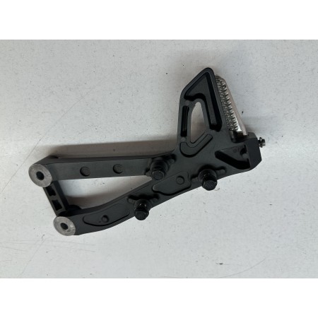 FUSSSTÜTZE HINTEN RECHTS YAMAHA TRACER 900 GT 2021-2024