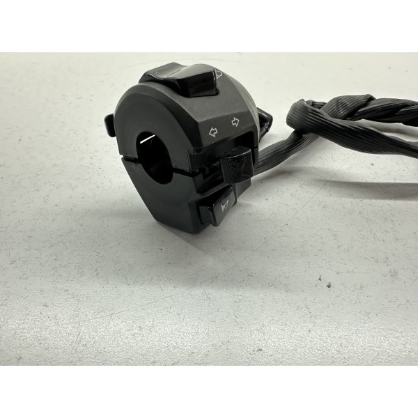 INTERRUPTOR BASCULANTE IZQUIERDO KEEWAY RKF 125...