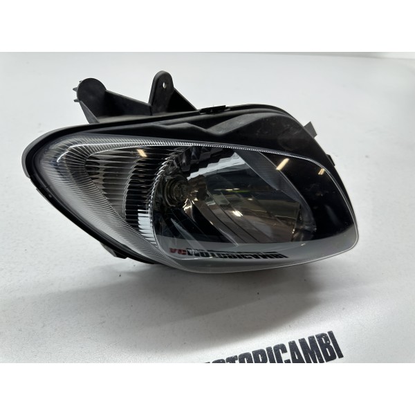 FRONT RIGHT HEADLIGHT SUZUKI BURGMAN 650...