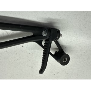 LEFT REAR PASSENGER RIGHT PEDAL YAMAHA R6 YZF 600 2003-2005 2