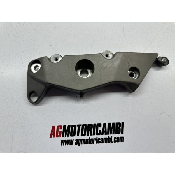 CADRE SUPPORT REPOSE-PIEDS DROIT HONDA CBF 1000...