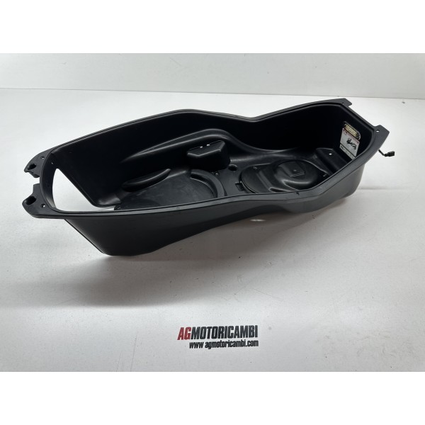 UNDER SEAT COMPARTMENT SQUARE QV3 350 2015-2017