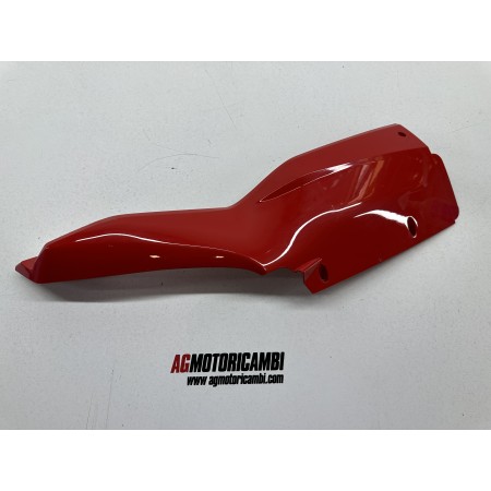 FAIRING SIDE PANEL UNDER FOOTBOARD RIGHT SQUARE QV3 350 2015-2017