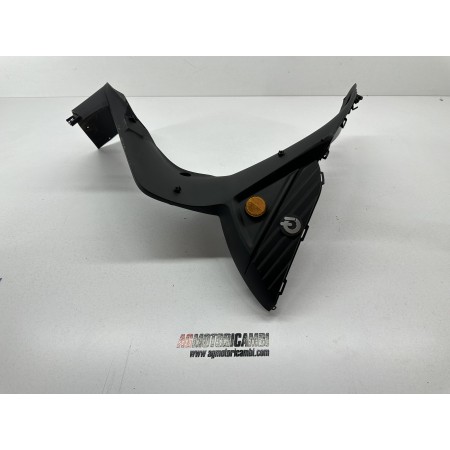 FRONT LEFT PLASTIC SQUARE QV3 350 2015-2017