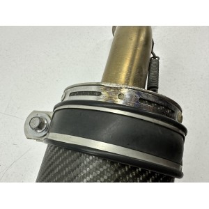 TERMINALE DI SCARICO SPORTIVO IN CARBONIO YAMAHA FAZER... 2