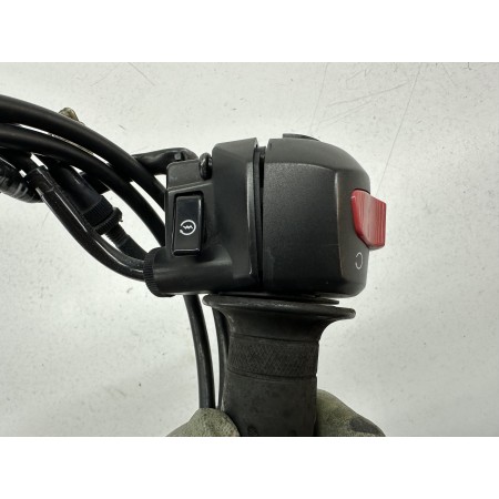 DEVIOLUCI COMMUTATORE DESTRO GAS YAMAHA YBR 250 2006-2013