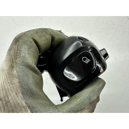 INTERRUPTOR BASCULANTE IZQUIERDO YAMAHA YBR 250 2006-2013