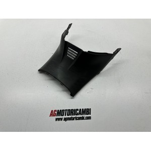 TUNNEL CENTRAL EN PLASTIQUE SUZUKI BURGMAN 400 K7 2007-2012