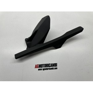 SCHUTZBLECH HINTEN KETTENSCHUTZ HYOSUNG GD 250 N EXIV