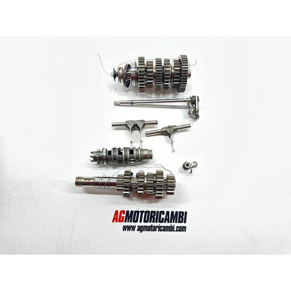 KIT CAMBIO COMPLETO APRILIA RS 660 2020-2024