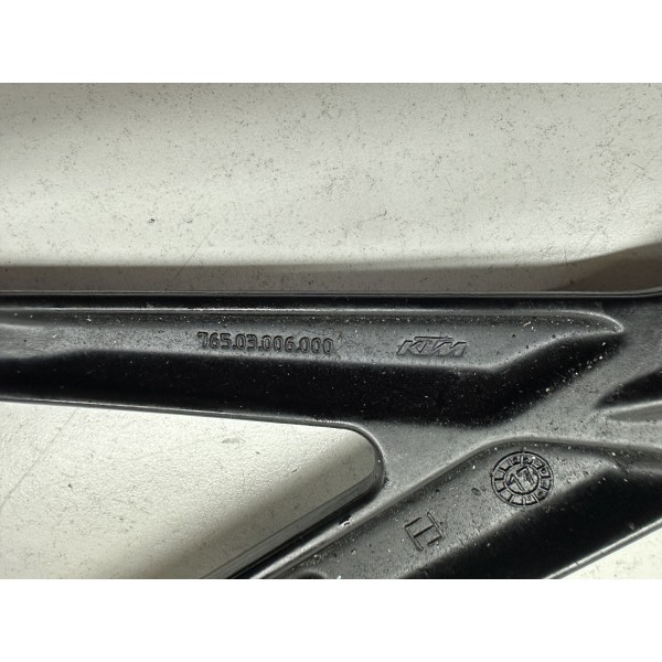 RIGHT ENGINE MOUNT BRACKET HUSQVARNA 701...