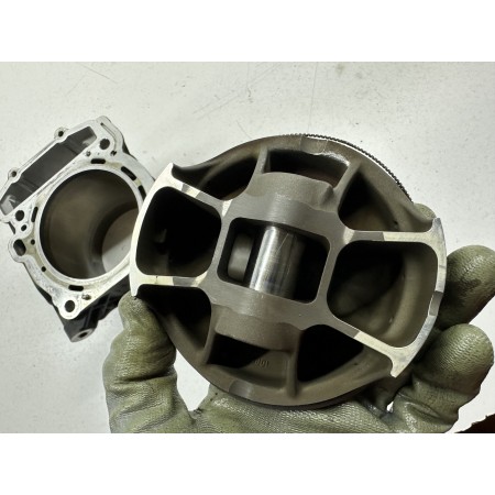 CYLINDER AND PISTON FRONT KTM SUPER DUKE 1290 GT 2019