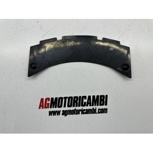 TAPA DE PLÁSTICO INFERIOR DEL FARO DELANTERO HONDA CBR...