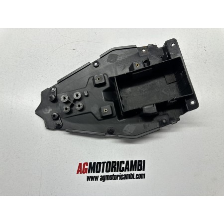 PROTECTOR PLÁSTICO BAJO COLA BENELLI TORNADO 125 TNT 2017-20