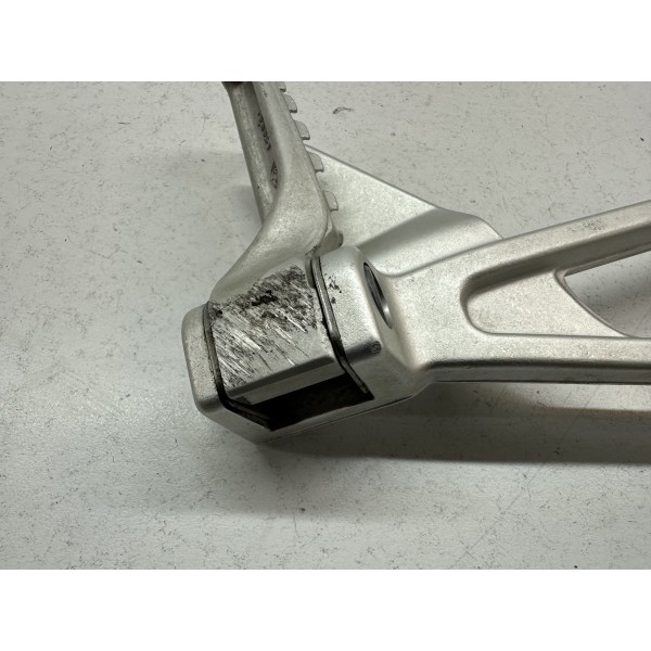 RIGHT REAR PEDALBOARD APRILIA RS 660 2020-2025