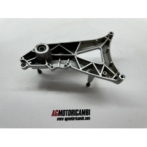 YAMAHA XC 300 2005-2007 SUPPORT DE SILENCIEUX DE ROUE... 2