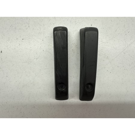 PLASTIC COVER PROTECTION FOOTREST RIGHT LEFT YAMAHA X-MAX XMAX 250 2005-2009