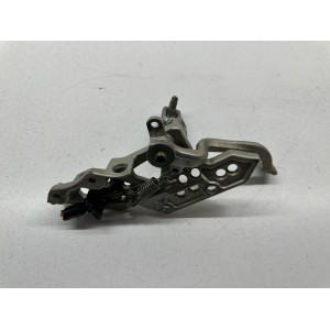 FUSSRASTE RECHTS BREMSE KAWASAKI ZZR 1100 D ZX-11 1993-2002 2