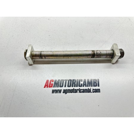 YAMAHA YZF R1 2007-2008 PASADOR EJE RUEDA TRASERA N515E