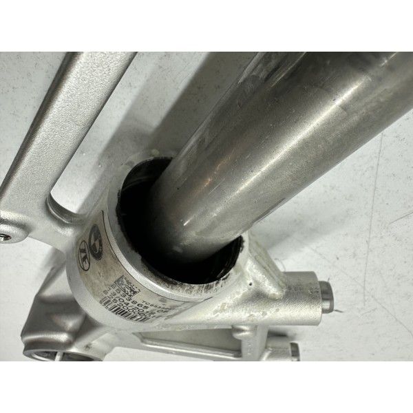 VORBAU VORNE RECHTS GEBROCHEN BMW R 1200 R...