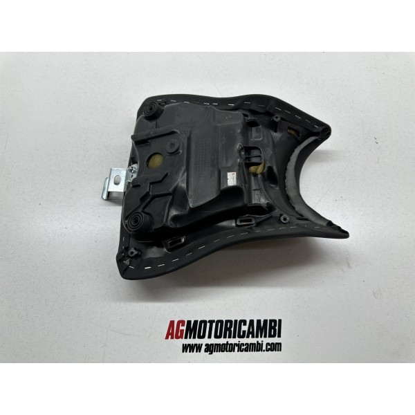 KAWASAKI ER-6N MITTELSITZ KAWASAKI ER-6N 2012-2016