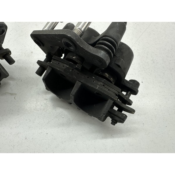 PAAR VORDERE BREMSSÄTTEL RECHTS LINKS KAWASAKI...