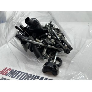 KIT VITI VITERIA BULLONI KAWASAKI ER6N ER-6N 650 2012-2016 2