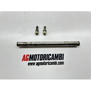 REAR SWINGARM AXLE PIN DUCATI MONSTER 600 1997 2000 2001...