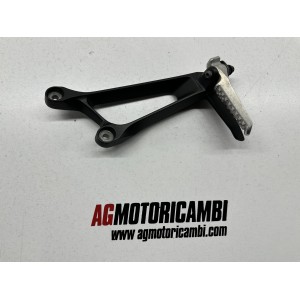 SOPORTE PEDAL TRASERO DERECHO HONDA CB 1000 R ABS 2011-2014