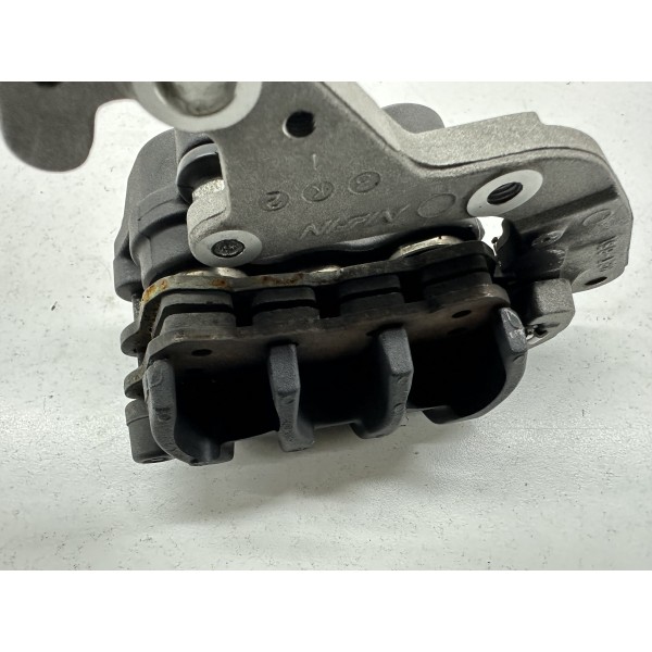 ETRIER DE FREIN AVANT DROIT HONDA CB 1000 R...