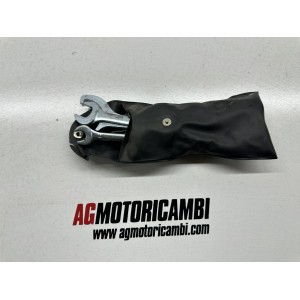 OUTILS D'UTILISATION ET D'ENTRETIEN SUZUKI BURGMAN 650...