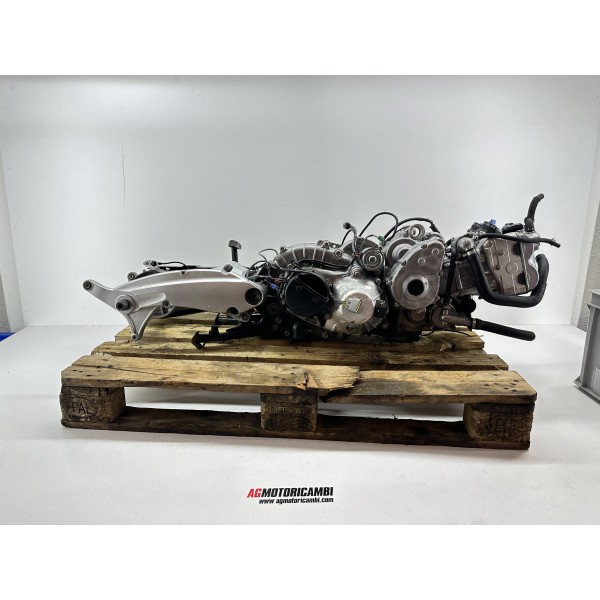 BLOQUE MOTOR SUZUKI BURGMAN 650 P506 40000KM...