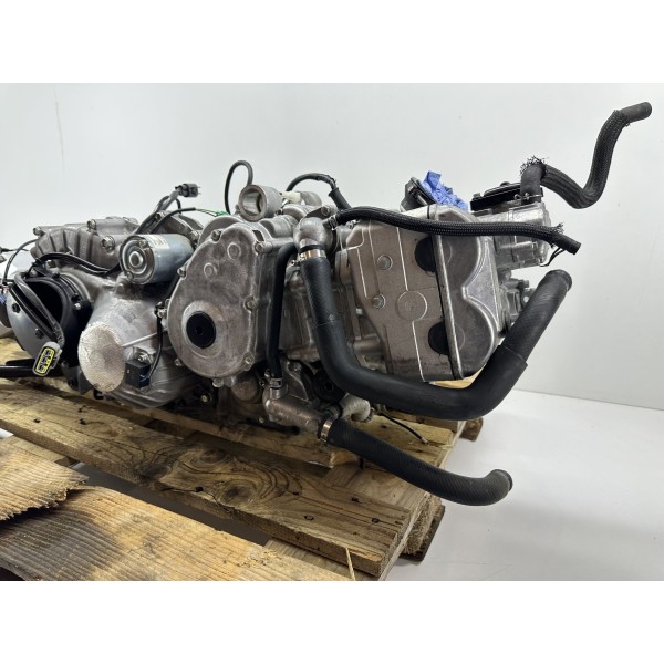 BLOQUE MOTOR SUZUKI BURGMAN 650 P506 40000KM...