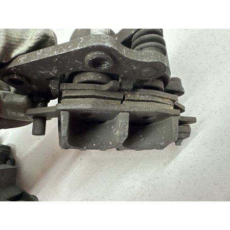 PAR DE PINZAS DE FRENO DELANTERO DERECHO IZQUIERDO KAWASAKI ER-6N 650 2005-2008