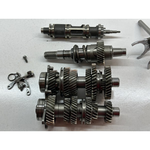 KOMPLETTE GETRIEBE ZAHNRÄDER BMW 1200 LC R...