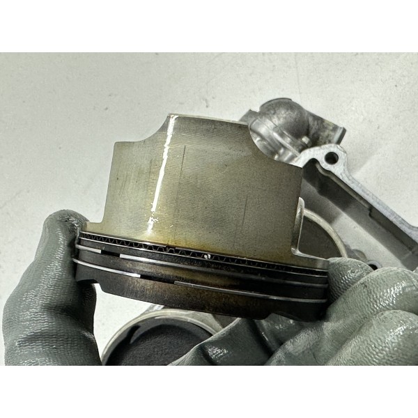 CILINDRO PISTONI SUZUKI BURGMAN 650 EXECUTIVE...