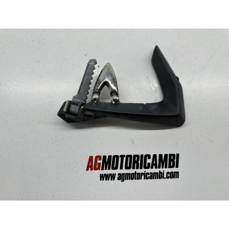 TRIUMPH SPRINT ST 1050 2005-2010 TRIUMPH SPRINT ST 1050 2005-2010 PEDAL TRASERO DERECHO