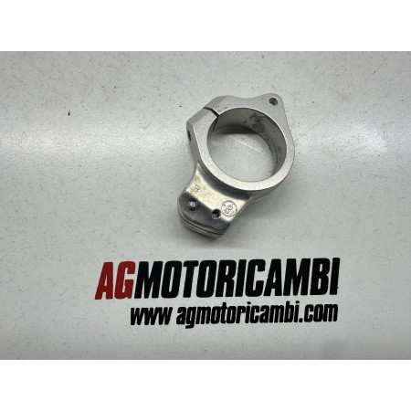 SOPORTE MANILLAR DERECHO MOTO GUZZI V11 SPORT BALLABIO 2003-2006