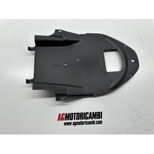 KUNSTSTOFFVERKLEIDUNG UNTER HECK MOTO GUZZI V11 SPORT... 2