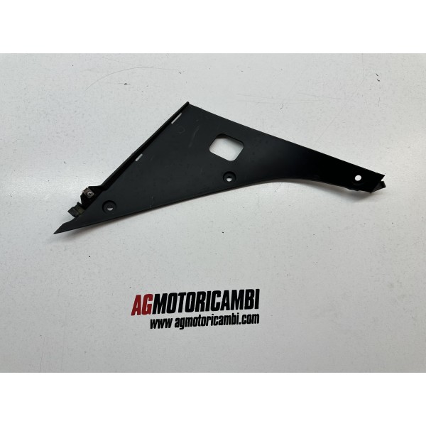 PANEL INTERIOR TAPA DELANTERA DERECHA APRILIA...