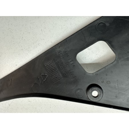 PANEL INTERIOR TAPA DELANTERA DERECHA APRILIA RS4 125 4T 2011-2020