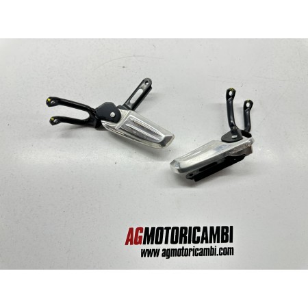 PAIRE DE REPOSE-PIEDS PASSAGER DROITE GAUCHE HONDA PCX 125 4T 2014-2016-2018