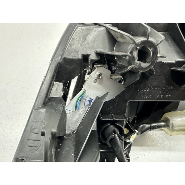 FARO FANALE ANTERIORE ROTTO HONDA PCX 125 4T...