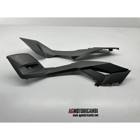 CUBIERTA DE PLÁSTICO DEL REPOSAPIÉS DERECHO IZQUIERDO MALAGUTI MADISON 3 125 250