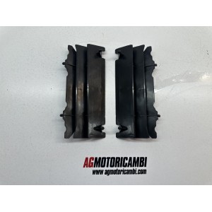 PAIR RADIATOR GRILLE SWM SM 125 R 2022-2024-2025