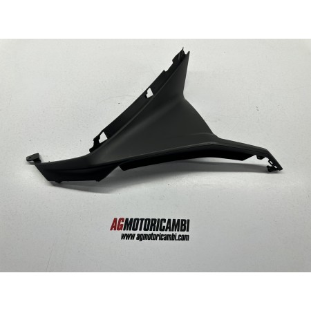 PANNEAU AVANT DROIT EN PLASTIQUE KYMCO XCITING S 400 i TCS 2018-2021-2025