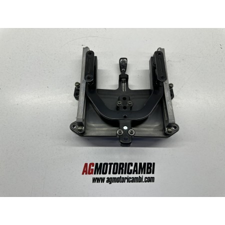 KYMCO XCITING S 400 i TCS 2018-2021-2025 SUPPORT DE VITRINE AVANT